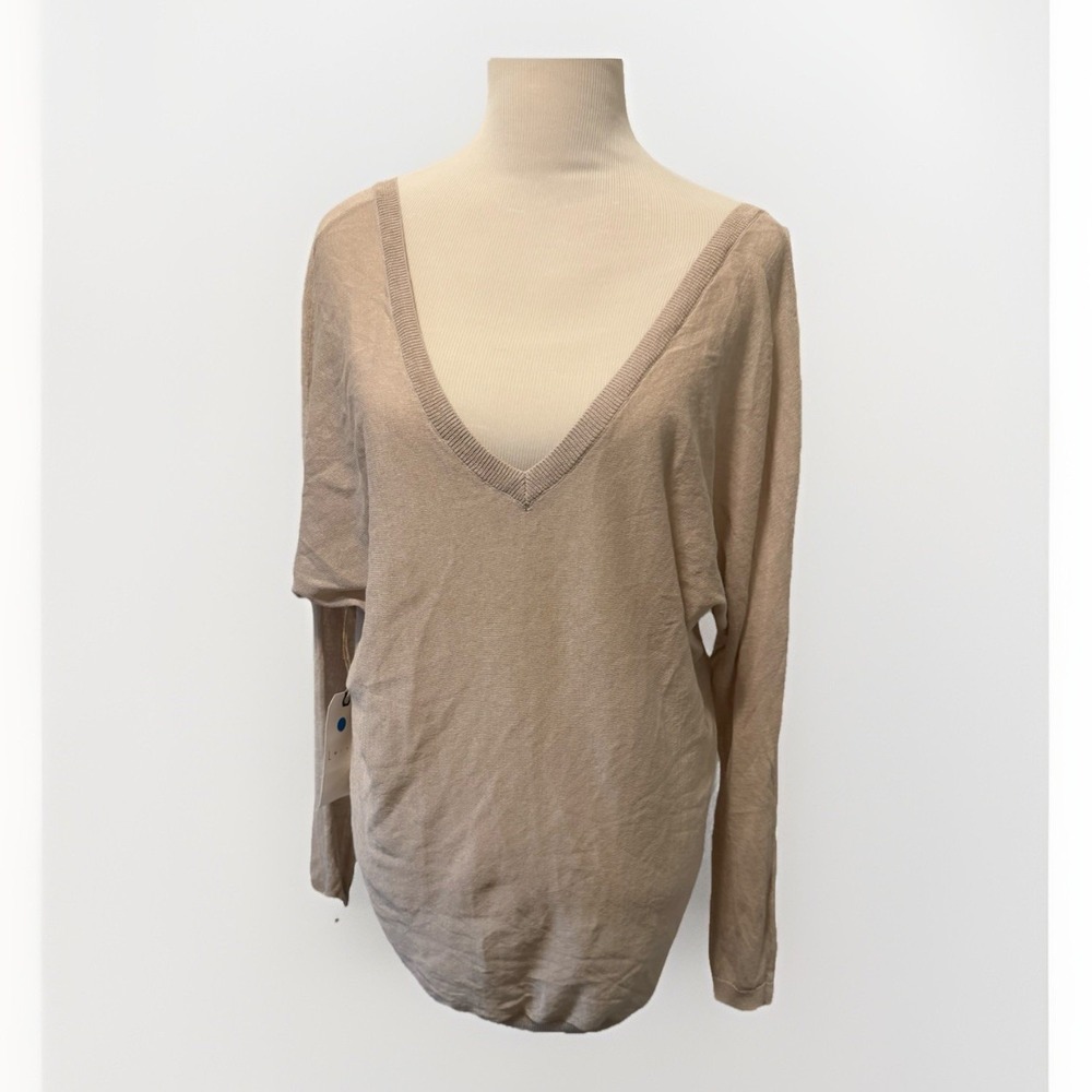 Leith Women's Size Medium Beige V-Neck And Back Pullover Sweater‎ Nordstrom Lite